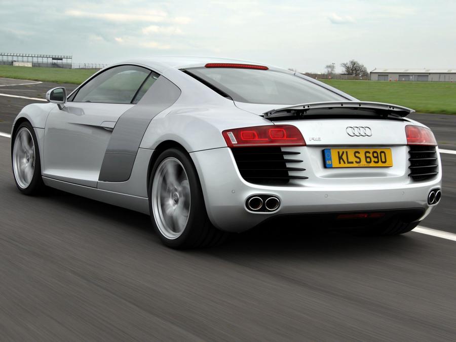  Audi R8 2007 года  (UK) (фото 7 из 25)